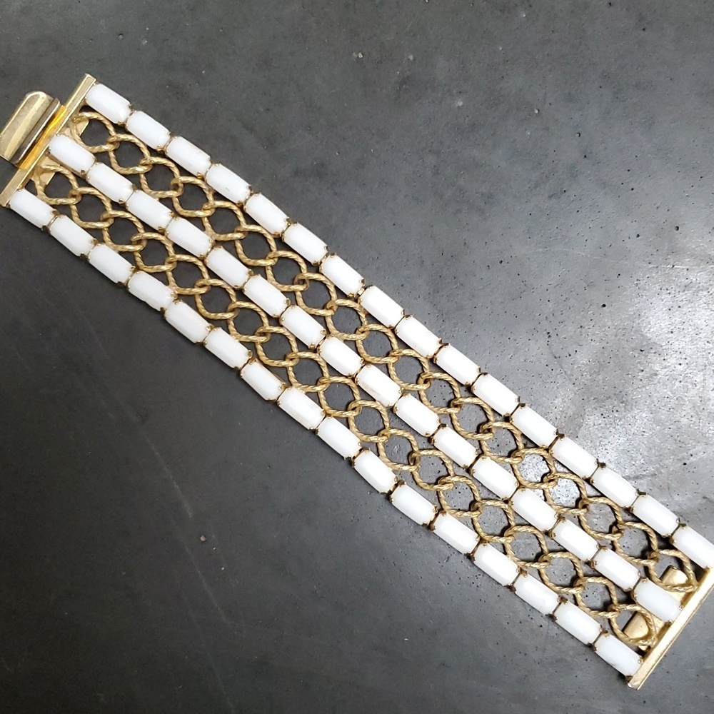 Hobé Milk Glass bracelet
